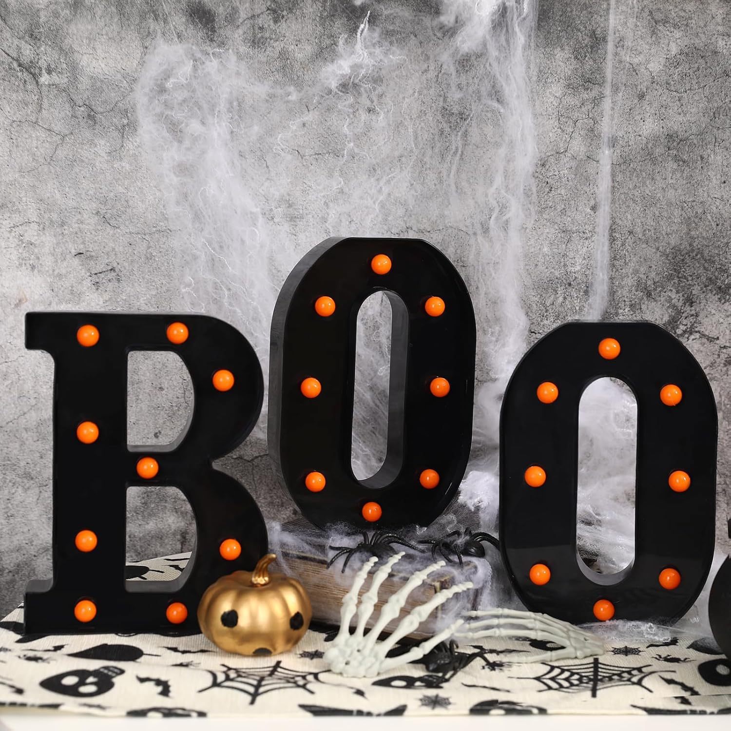 ديكورات الهالوين - 3 علامات LE - مراجعة Light Up Letters Marquee وسعره
