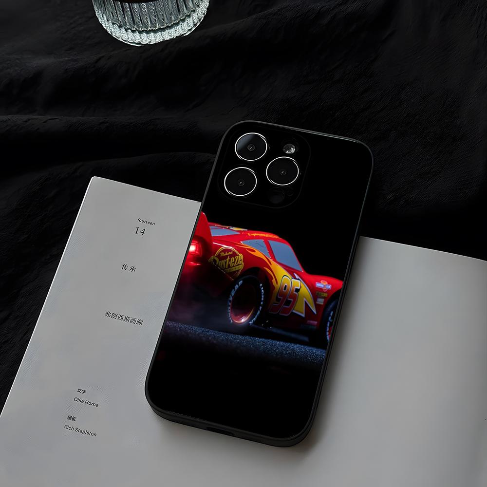 غطاء هاتف على شكل سيارة فلاش إ - مراجعة Lighting Mcqueen Decor وسعره